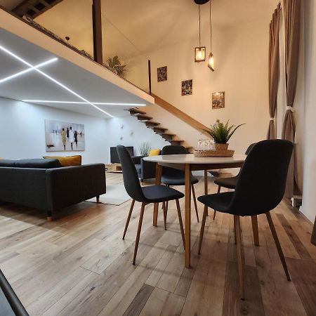 K21 "The Good Shepherd" Apartment Budapest Bagian luar foto