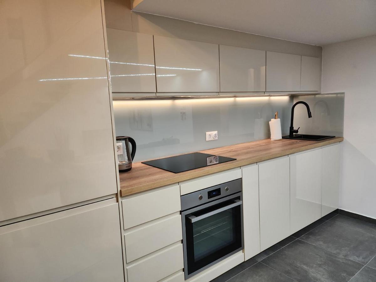 K21 "The Good Shepherd" Apartment Budapest Bagian luar foto