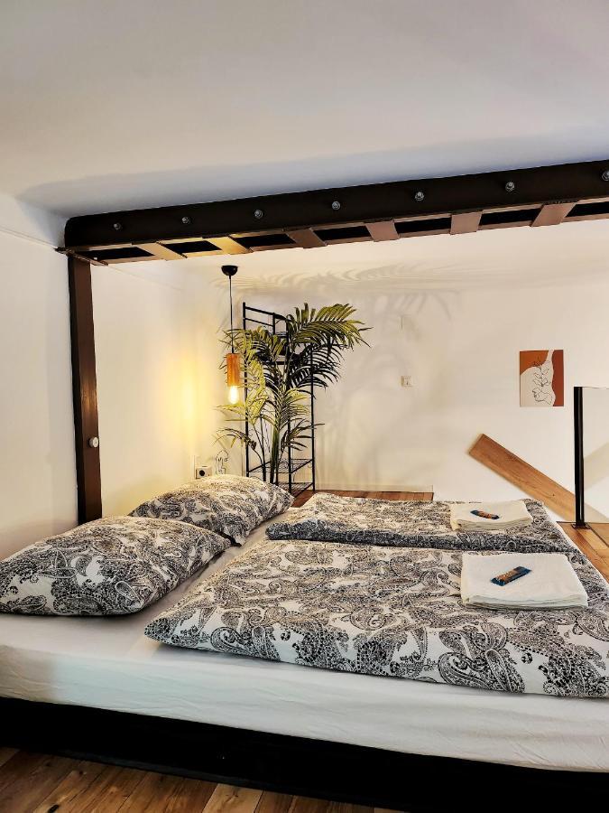K21 "The Good Shepherd" Apartment Budapest Bagian luar foto